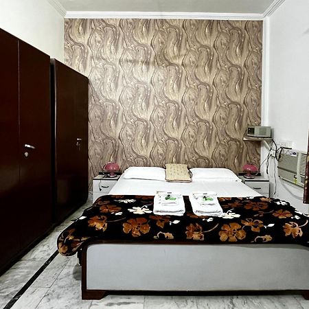 Veena Villa Luxury Suite Ayodhya - 2Km From Ram Mandir エクステリア 写真